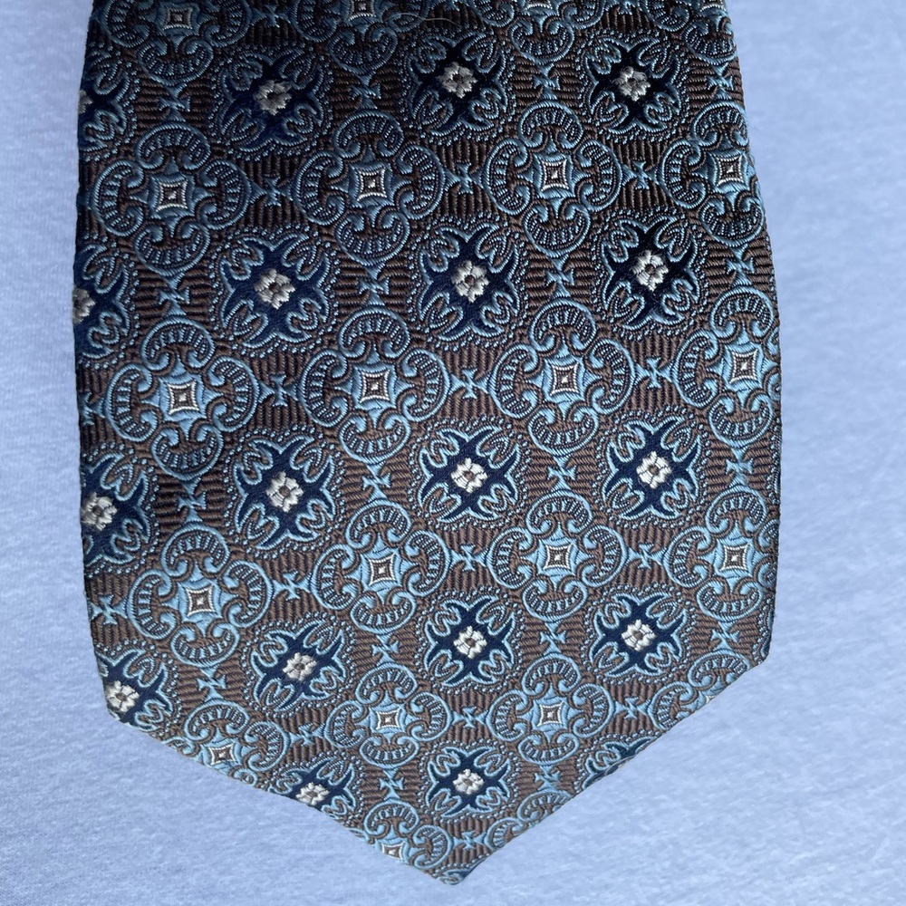 Colswold Collection JS Blank 100% Silk 3 1/4in W 59 L Designer Blue Tie